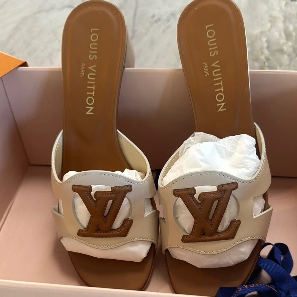 Louis Vuitton Women's White and Brown Sandals - Picture 1 of 3